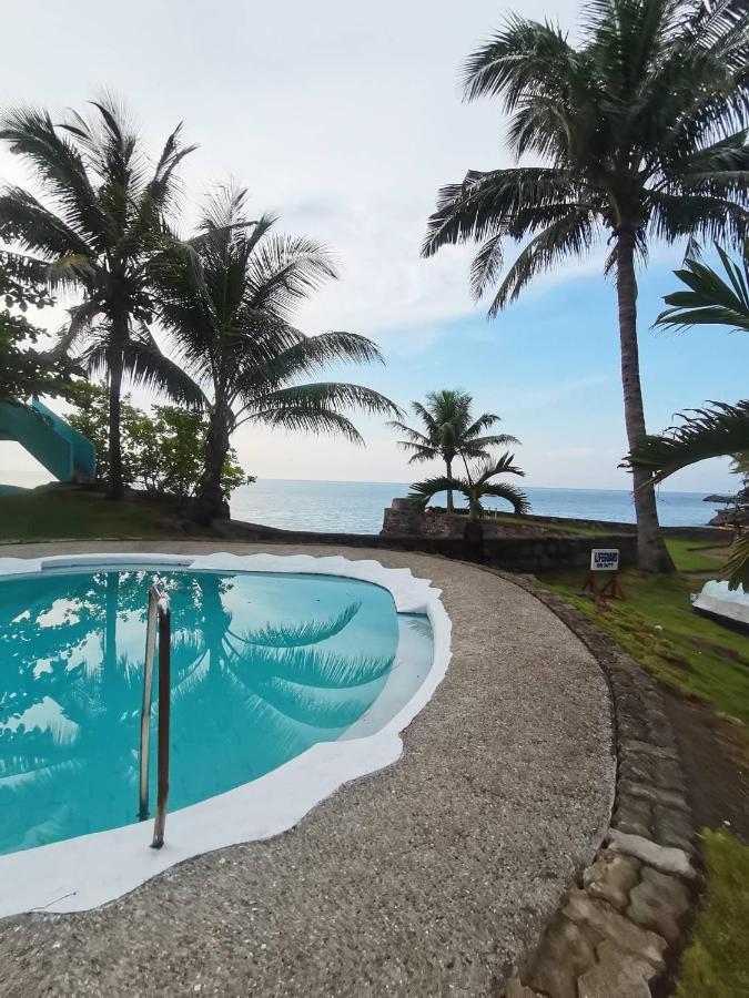 Puesta Del Sol Beach Bungalows And Restobar Mambajao Eksteriør bilde