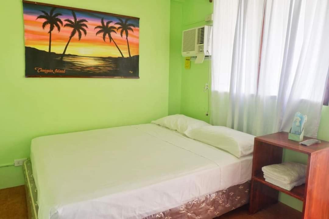 Puesta Del Sol Beach Bungalows And Restobar Mambajao Eksteriør bilde